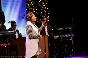 Le'Andria Johnson singing at 95.7 Hallelujah FM Worship Christmas. #957Christmas — at Hope Church.
